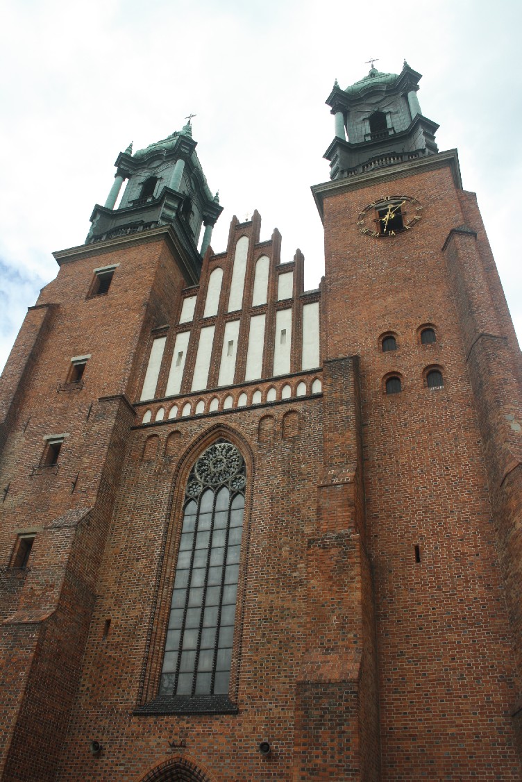 The cathedral's foundations date back to 968 AD, which makes it Poland's oldest church and the cradle of Christianisation. 