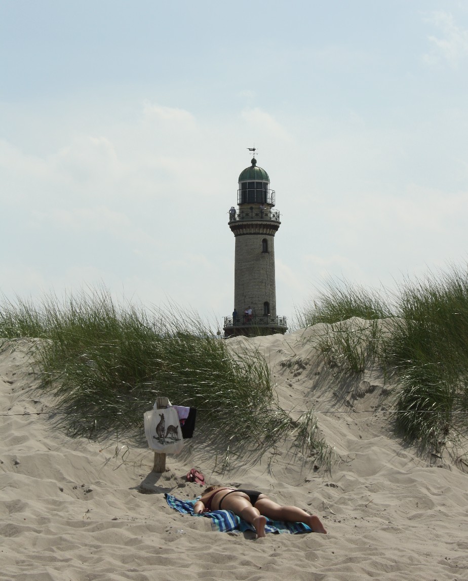 The lighthouse is just as famous as the "teapot". 