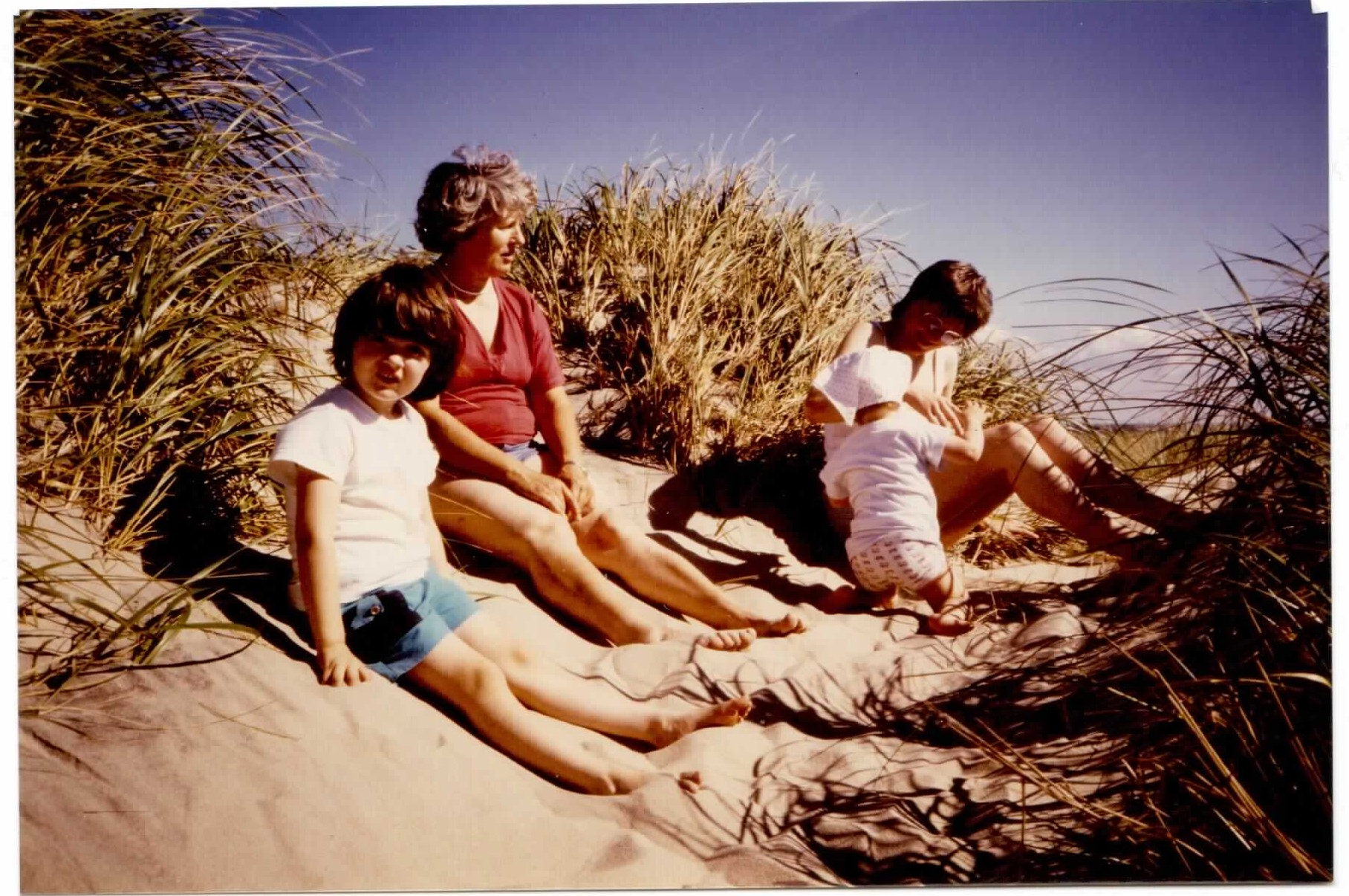 A sunny day in Denmark - a treat for us, as we were used to go there in spring and fall. I'm the one with that Beatles' hairstyle. :)