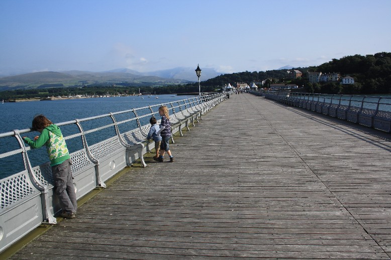 Still, a walk on the pier is really very nice. 