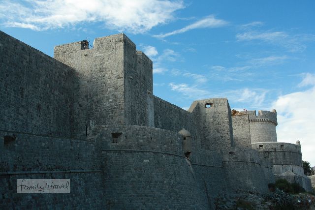 Ein echtes Bollwerk: die Stadtmauern von Dubrovnik. 