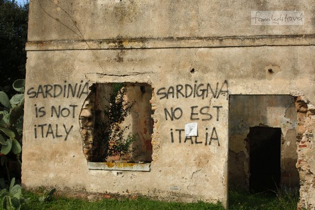 Sardinien oder Korsika? Wo Urlaub machen