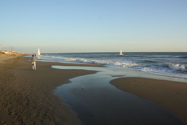 Der Tag verlief so unbedeutend, dass es davon nicht einmal echte Fotos gibt. Dieses nicht gerade ambitionierte hat Martin am Strand geschossen.