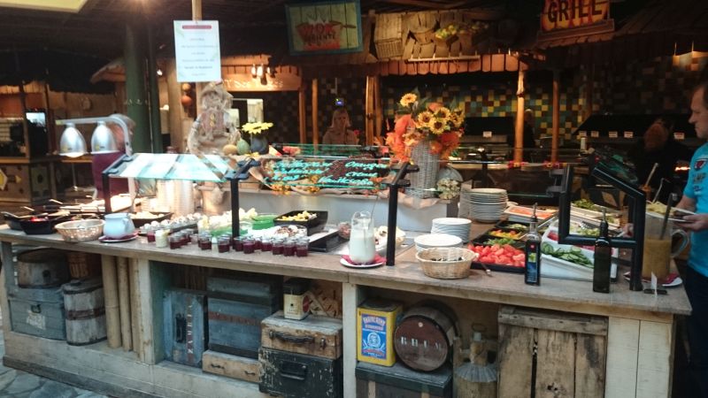 Abendessen im Market Restaurant - was immer das Herz begehrt (oder die elterlich verordnete Gemüsequote verlangt).