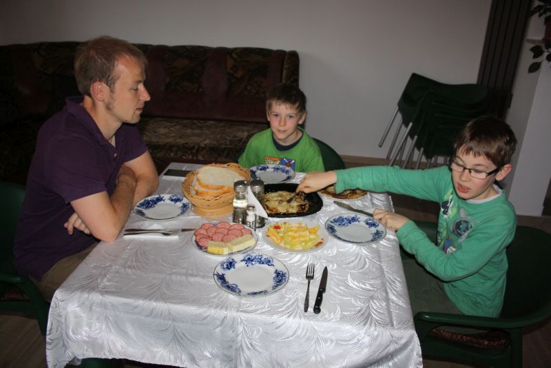 rumänien-unterkunft-pension-frühstück-tureni