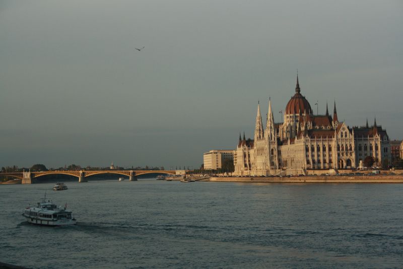Parlament Budapest an der Donau.