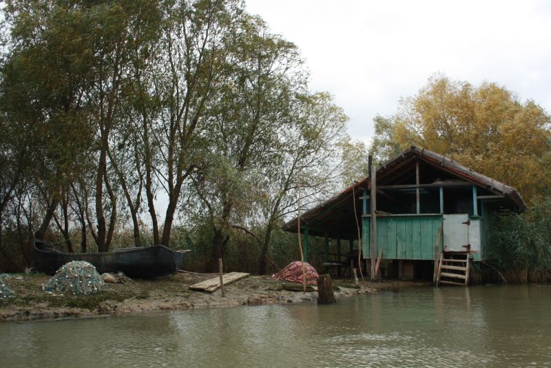 Wohnen im Donaudelta: Diese Fischerhütte ist zumindest saisonal bewohnt. 