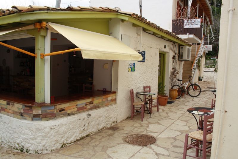 Bar in Agios Nikitas, Lefkada, Griechenland. 
