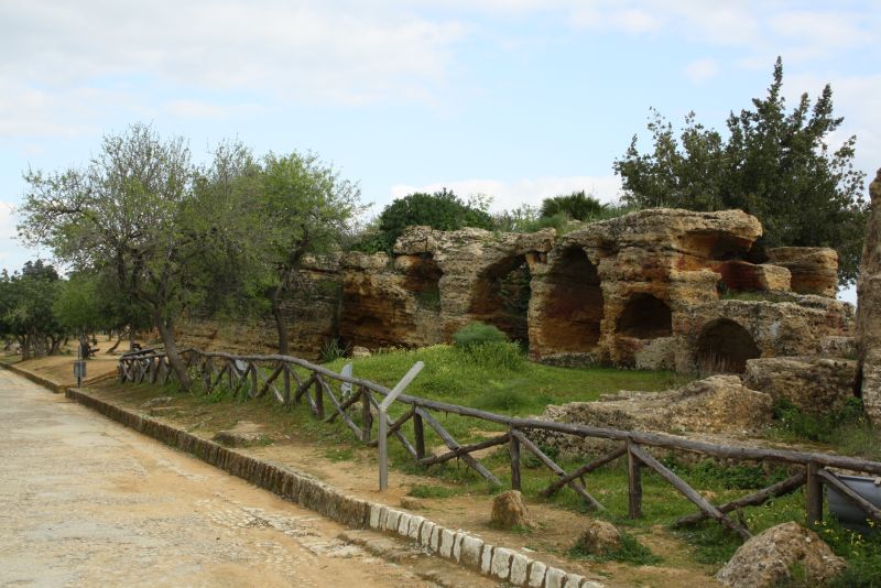 sizilien-agrigento-ruinen-nekopole