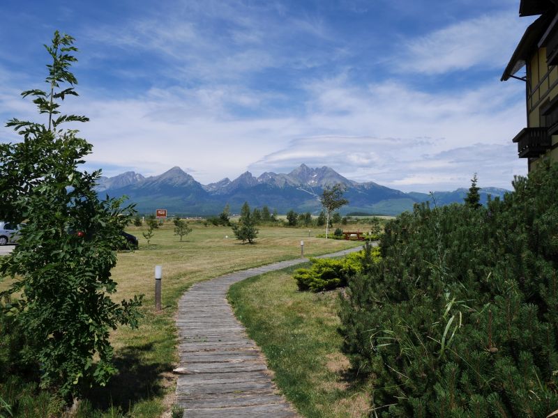 Hohe Tatra, gesehen von Velika Lomnica aus. 