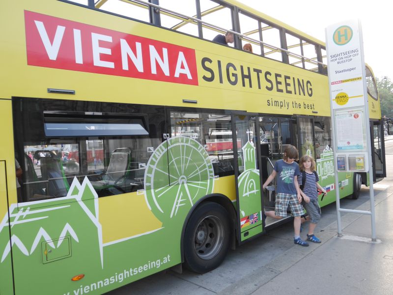 Hop on hop Off Wien mit Kindern