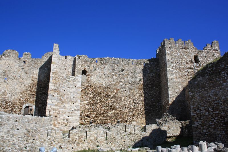 Festung Kastro, Sehenswürdigkeit in Patras mit Kindern