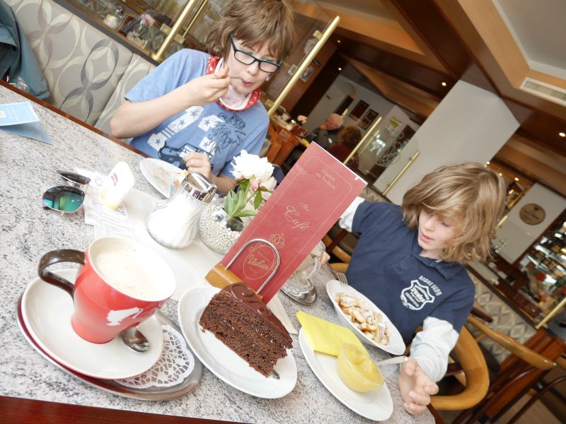 Cafe Konditorei Valier in Reutte, Österreich