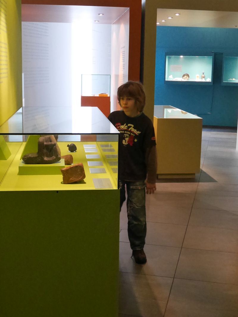 Hildesheim mit Kindern, Roemer- und Pelizaeus-Museum, Dauerausstellung
