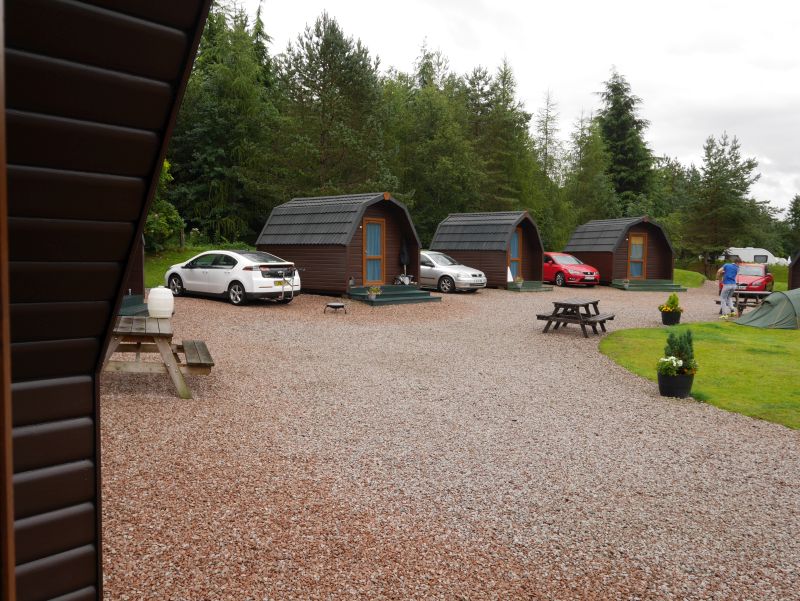 Schottland-Rundreise mit Kindern, Hütte auf dem Campingplatz in Tyndrum