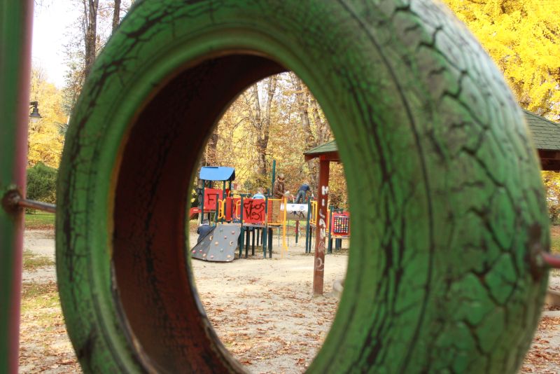 Spielplatz in Vrzac, Serbien.