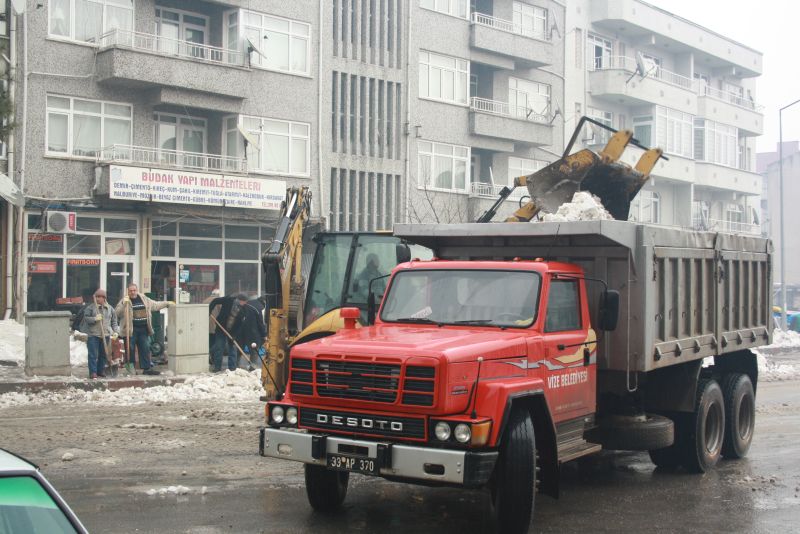 Räumdienst auf Türkisch. 