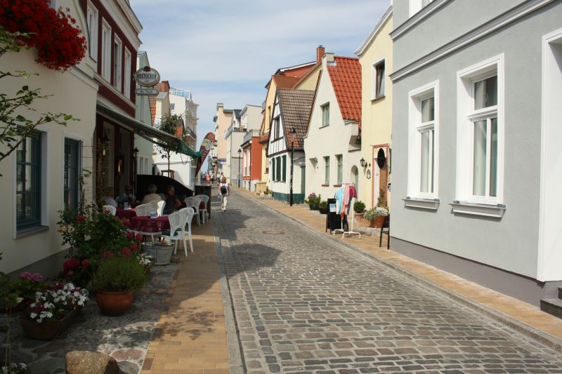 Warnemünde Alexandrinenstraße