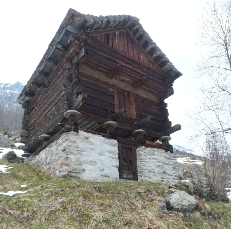 alter Speicher, Bosco Gurin, Walserdorf Tessin, Schweiz