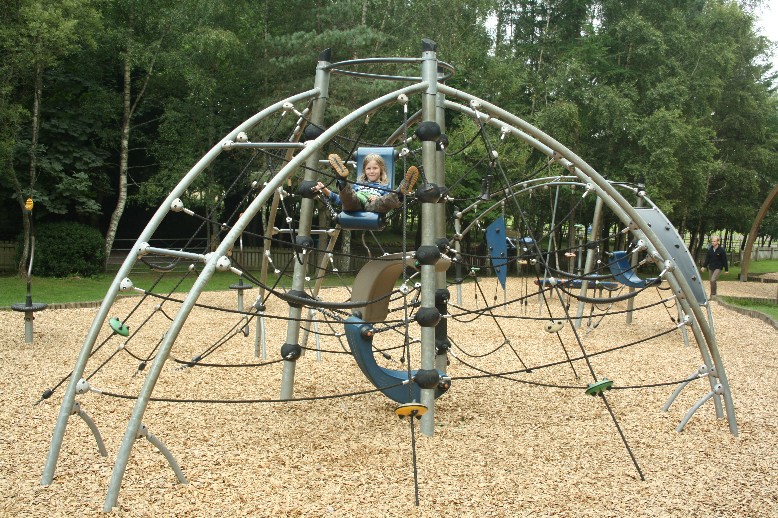 Schottland mit Kindern, Spielplatz im Chatelherault Country Park in Hamilton. 