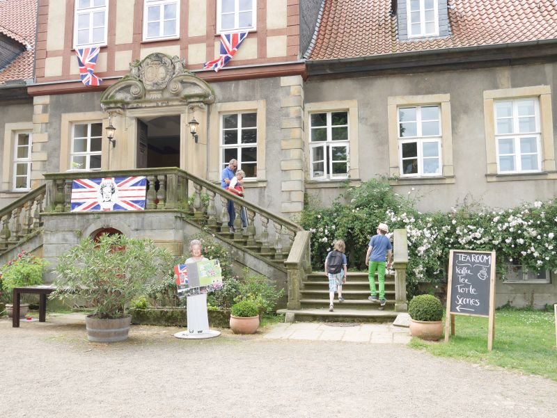 Rittergut Remeringhausen, British Weekend, Haupthaus