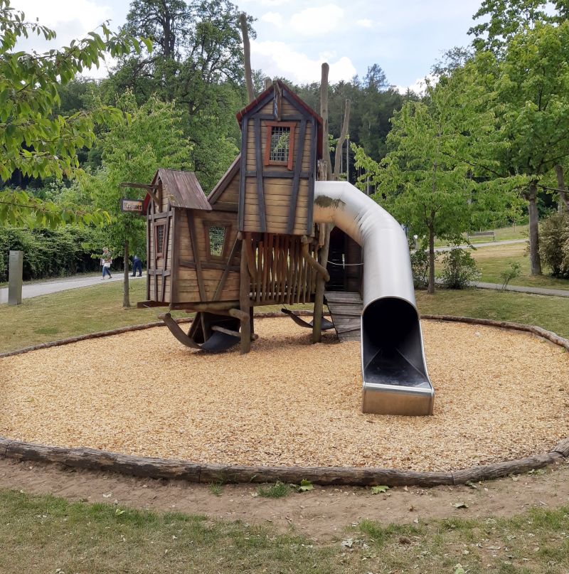 kleiner spielplatz im kurpark bad essen