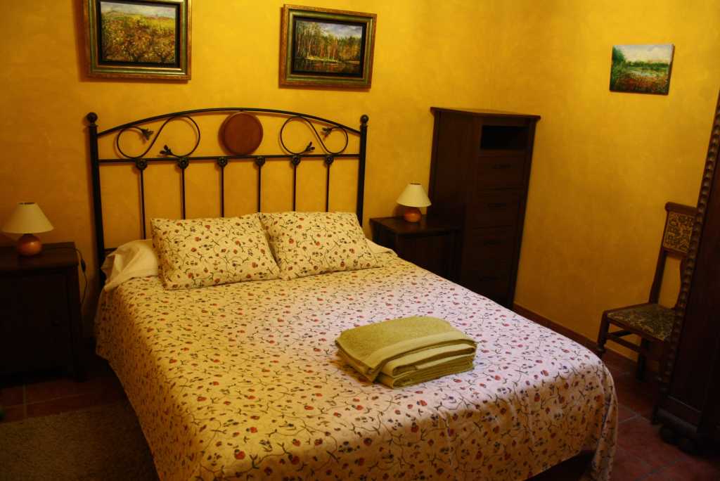gästezimmer bett spanien