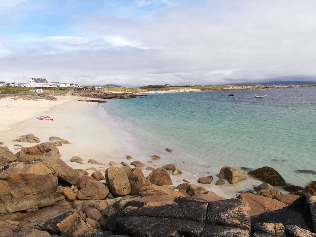 connemara strand errisbeg bay