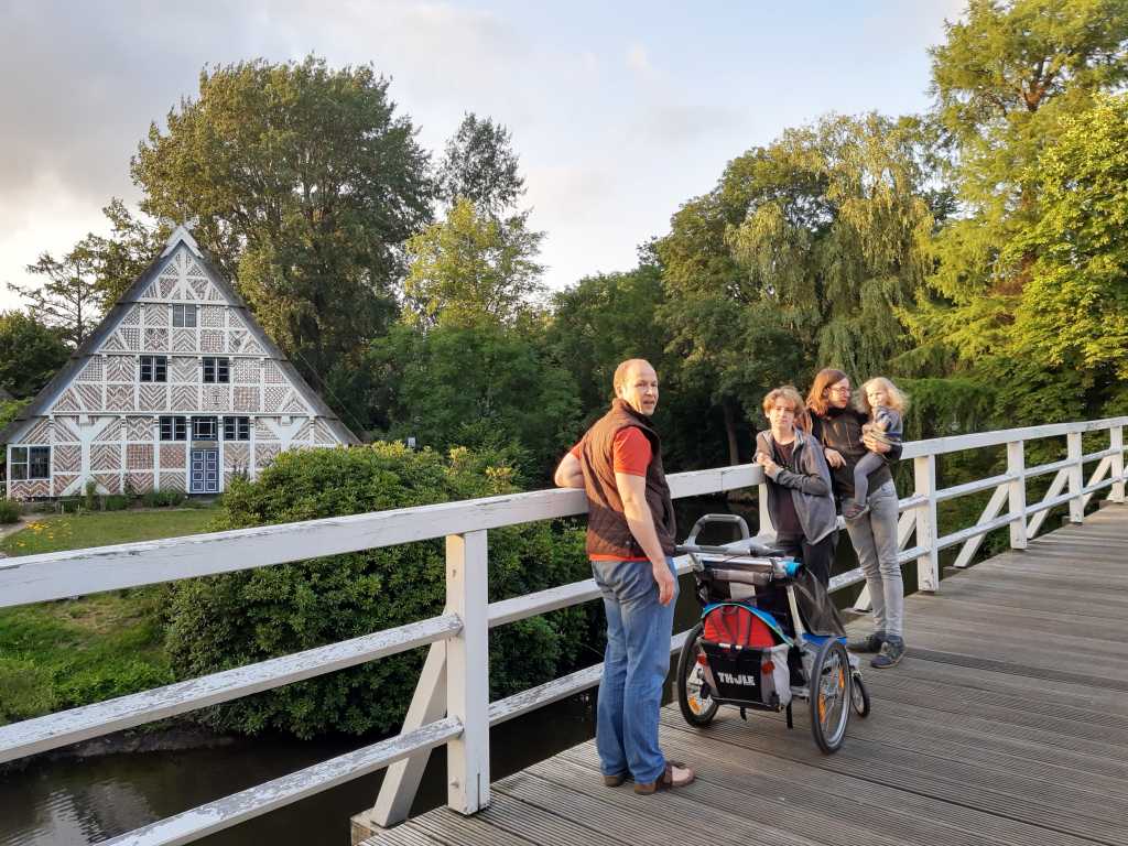 stade museumsinsel brcke, ausflugsziele in niedersachsen mit der bahn