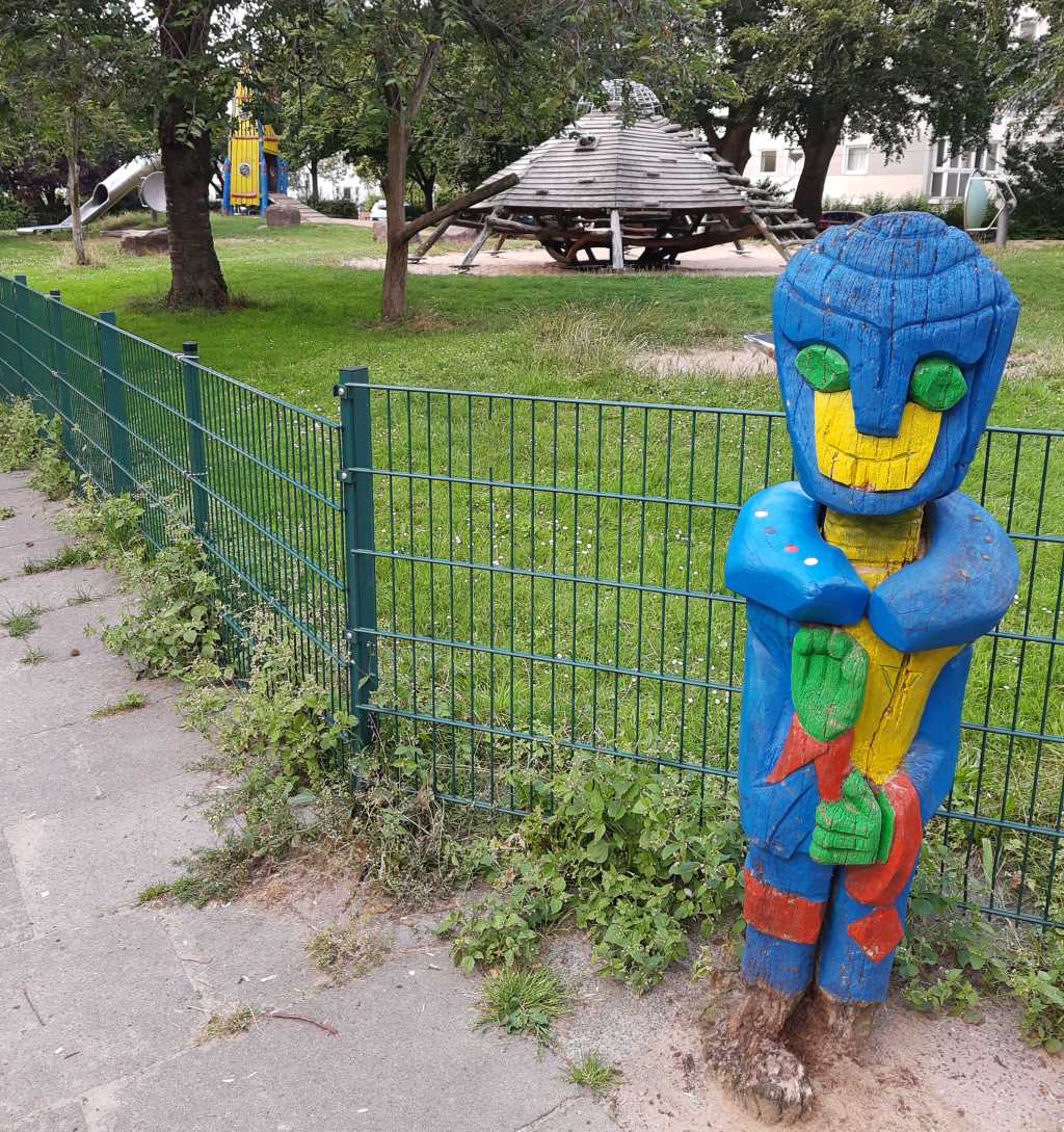 bremerhaven spielplatz ufo