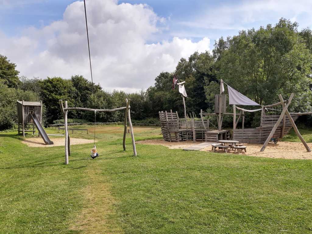 Spielplatz Außengelände Jim + Jimmys Hildesheim