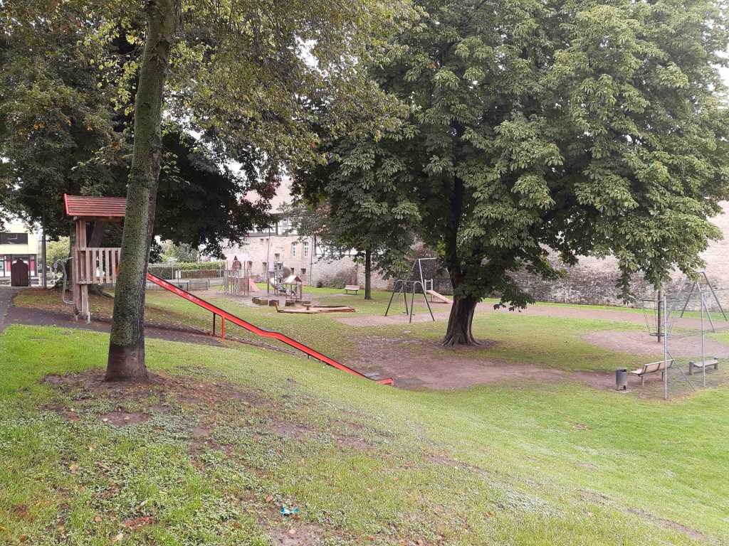 einbeck spielplatz wall