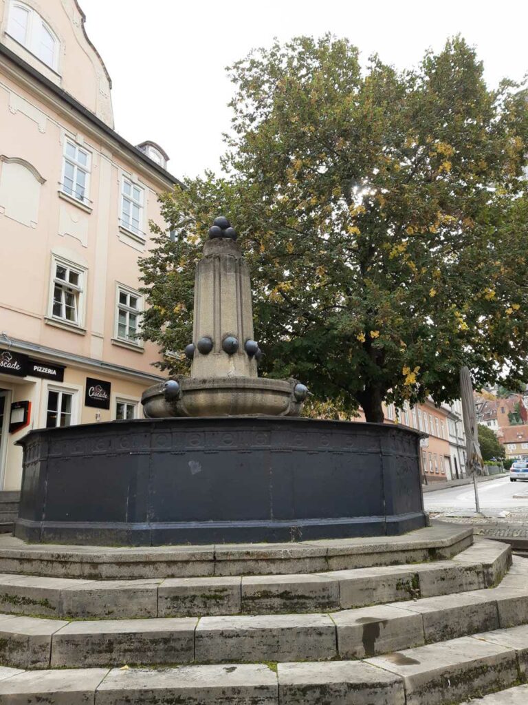 eisenach schwarzer brunnen