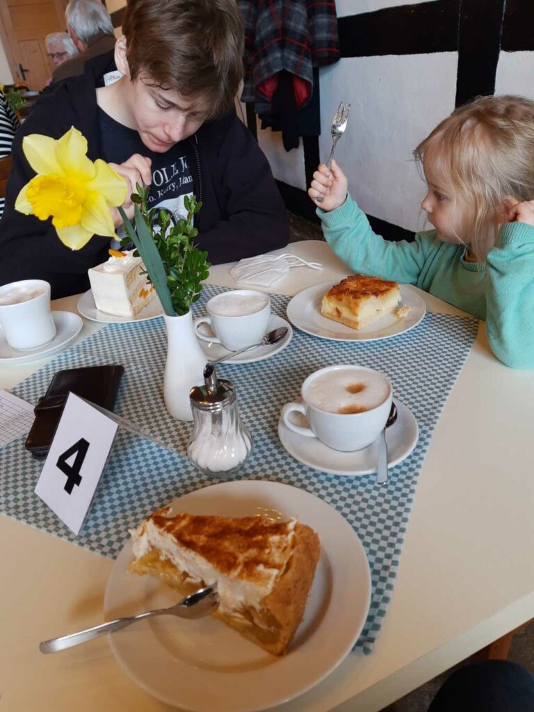 hofcafe eggelmann innen kuchen