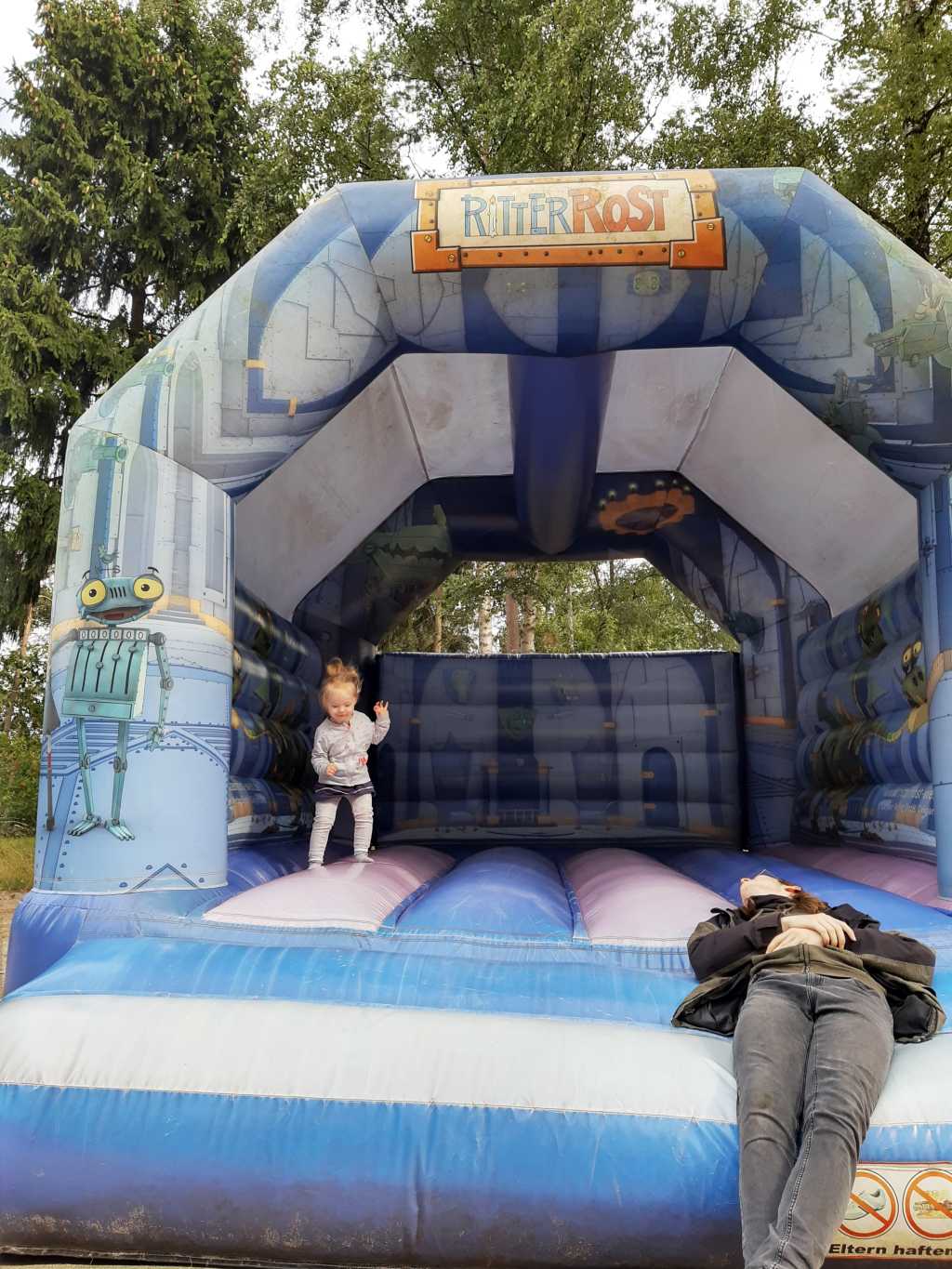 magic park verden hüpfburg ritter rost