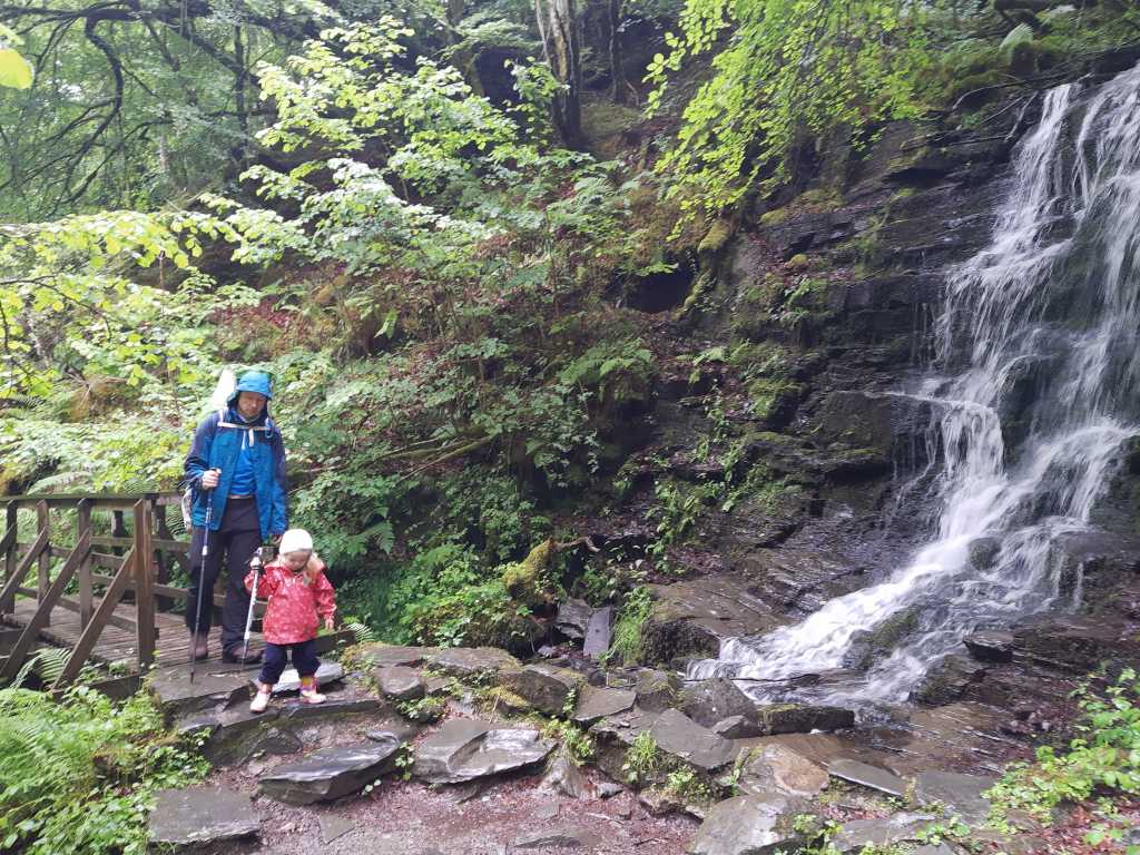 schottland mit kind wandern aberfeldy wasserfall