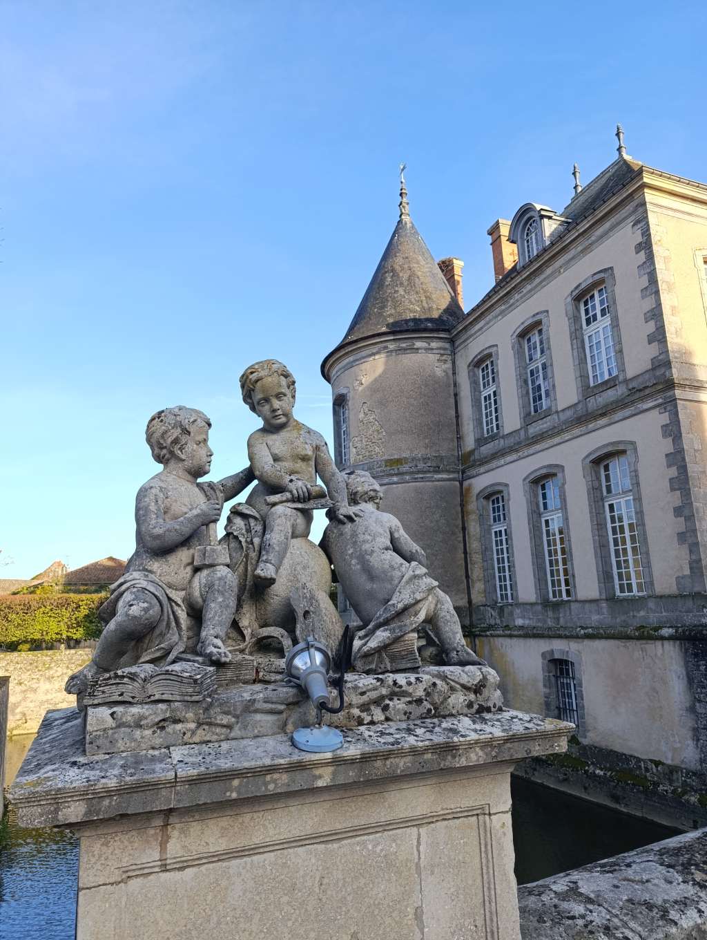 chateau de haroue wasserschloss