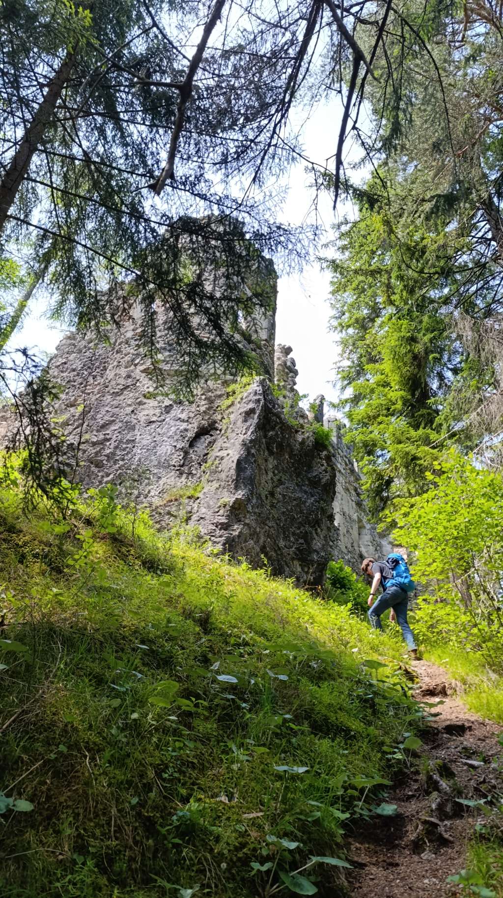 tirol ferntalsee wandern burgruine
