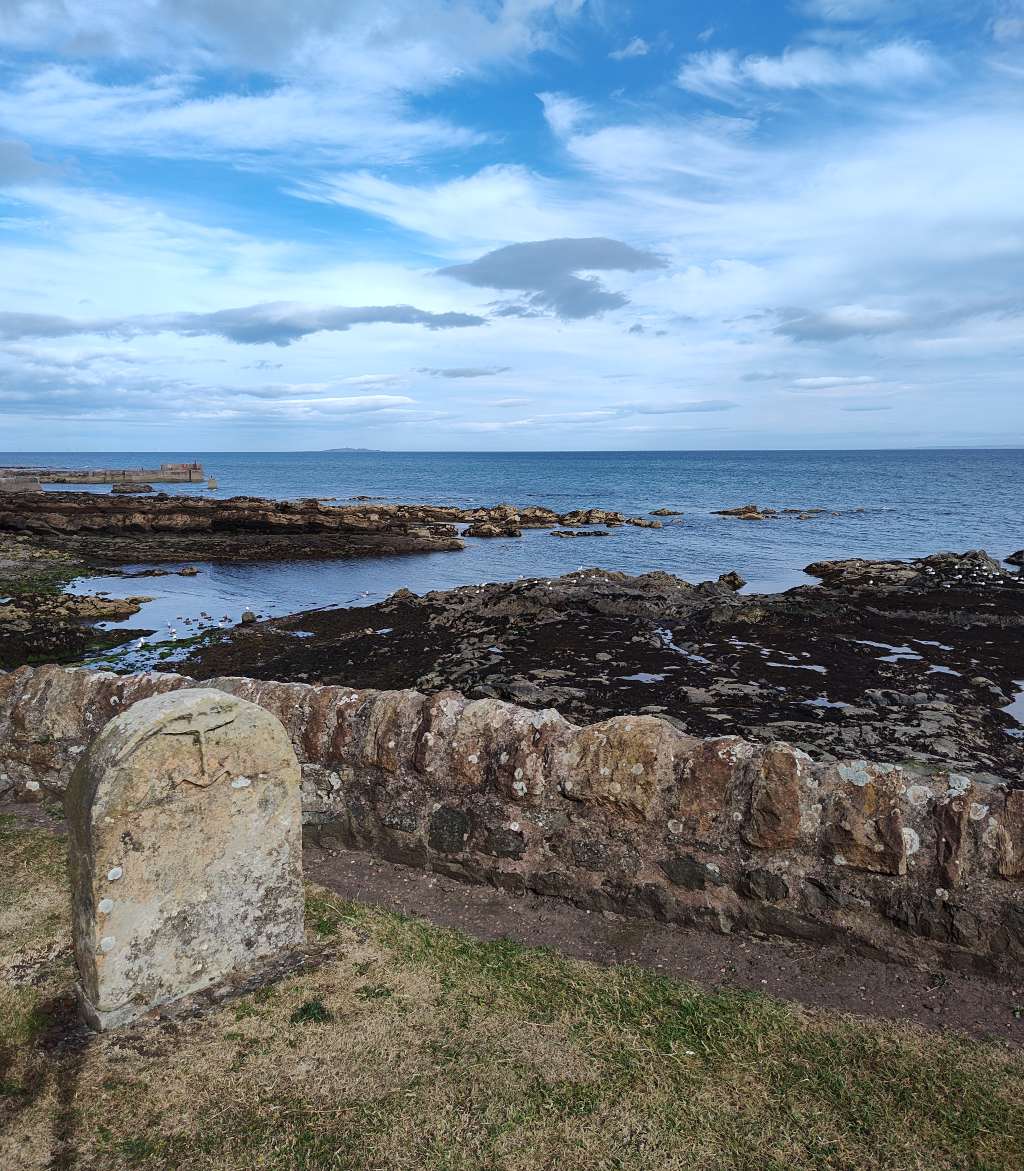 st. monans kirchhof east neuk fife schottland grabstein